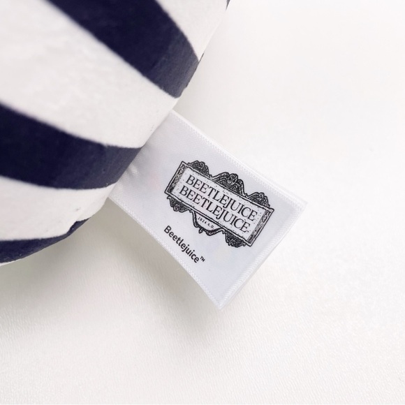 Squishmallows Beetlejuice 8 inches New With Tags - Picture 6 of 6